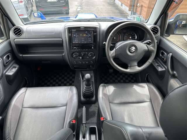 Suzuki Jimny 6