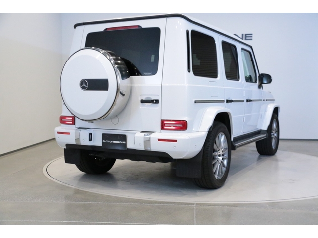 Mercedes-Benz G-Class 9
