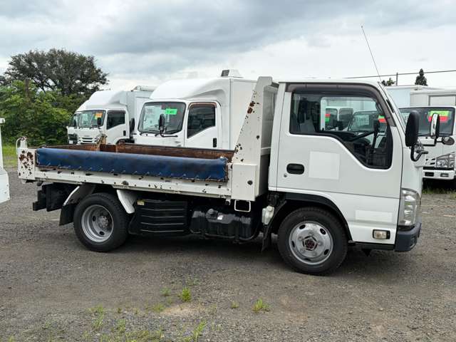 Isuzu Elf 4