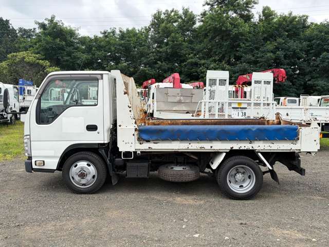 Isuzu Elf 8