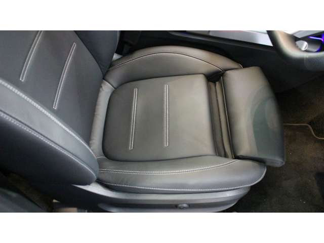 Mercedes-Benz GLB 12