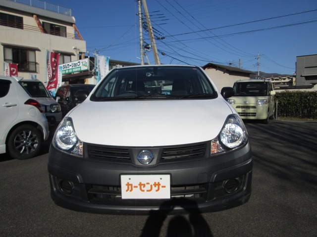 Nissan AD 3
