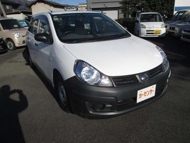 Nissan AD 4