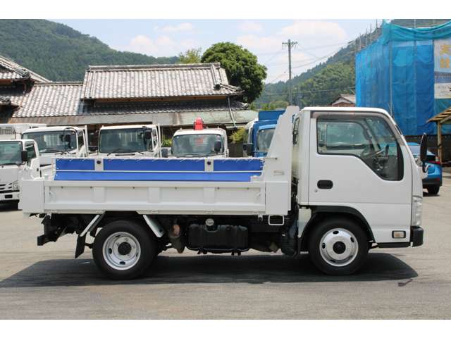 Isuzu Elf 7