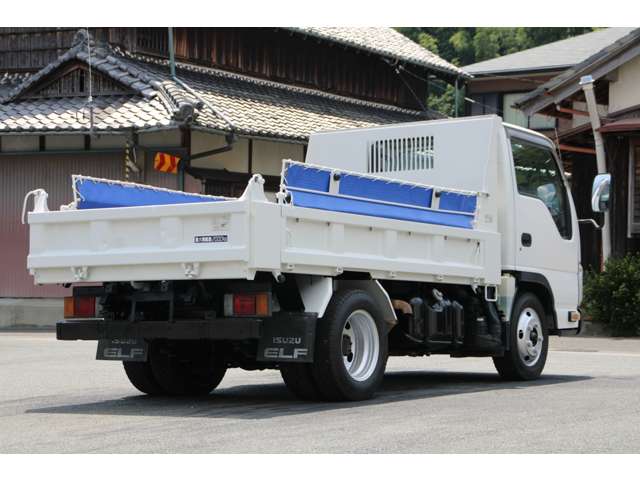 Isuzu Elf 9
