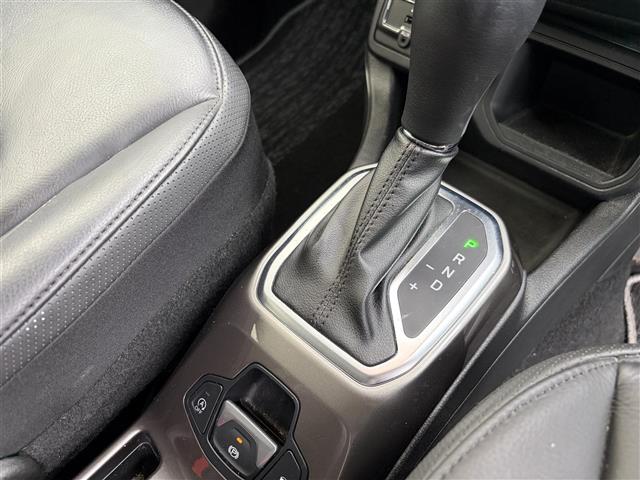 Jeep Renegade 11