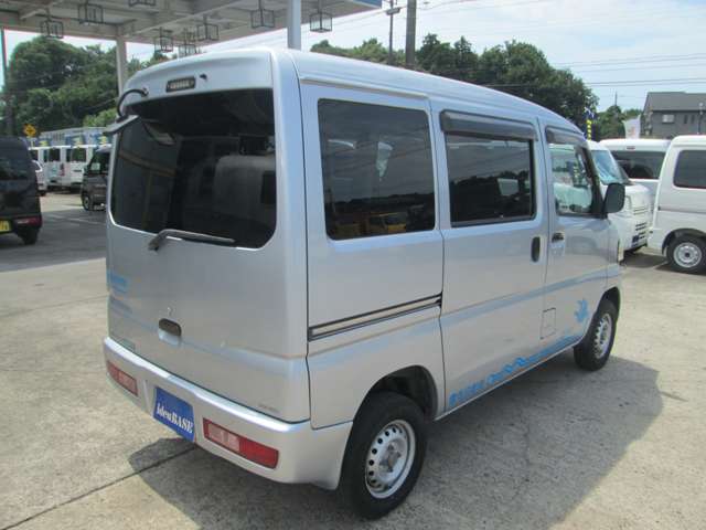 Mitsubishi Minicab MiEV 11