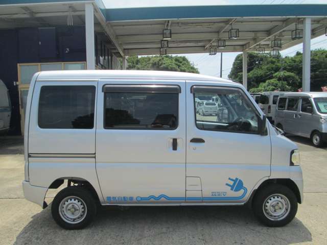 Mitsubishi Minicab MiEV 7