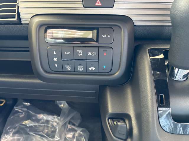 Honda N-VAN 11