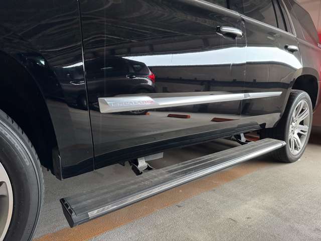 Cadillac エスカレード 3