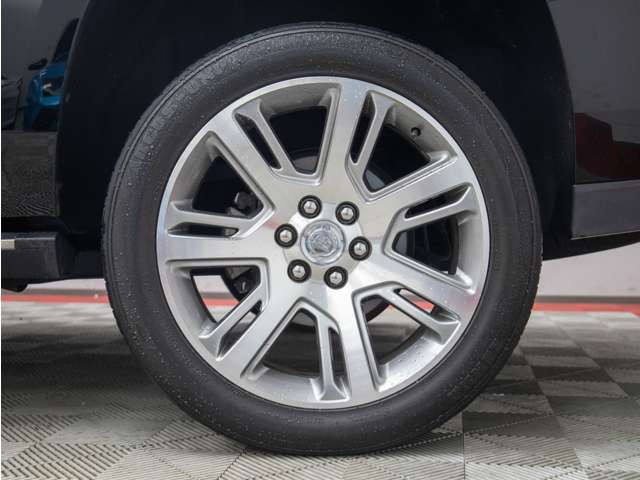 Cadillac エスカレード 4
