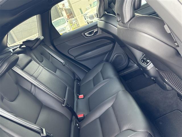 Volvo XC60 10