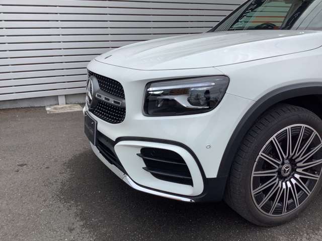 Mercedes-Benz GLB 4