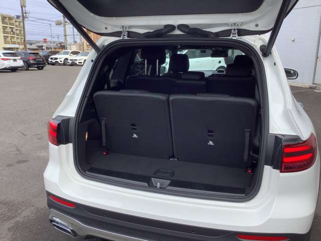 Mercedes-Benz GLB 8