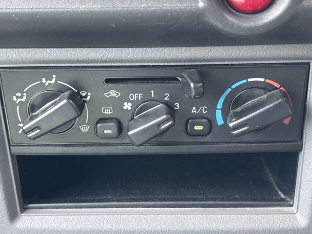 Nissan NV100 Clipper 5