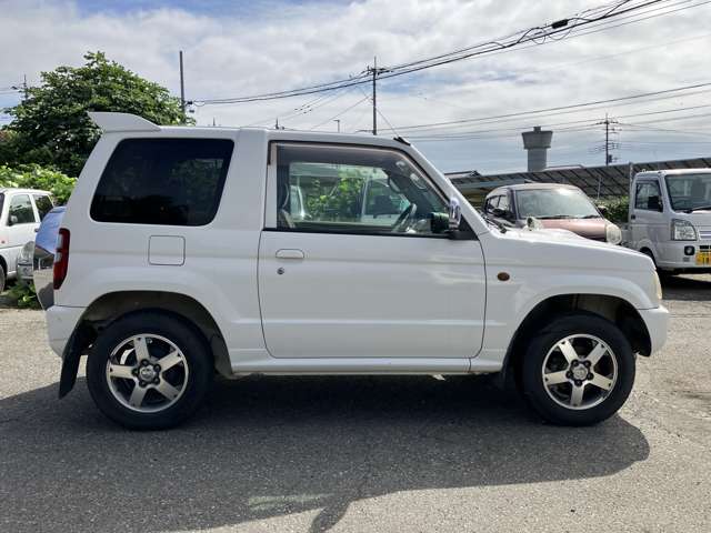 Mitsubishi Pajero Mini 7