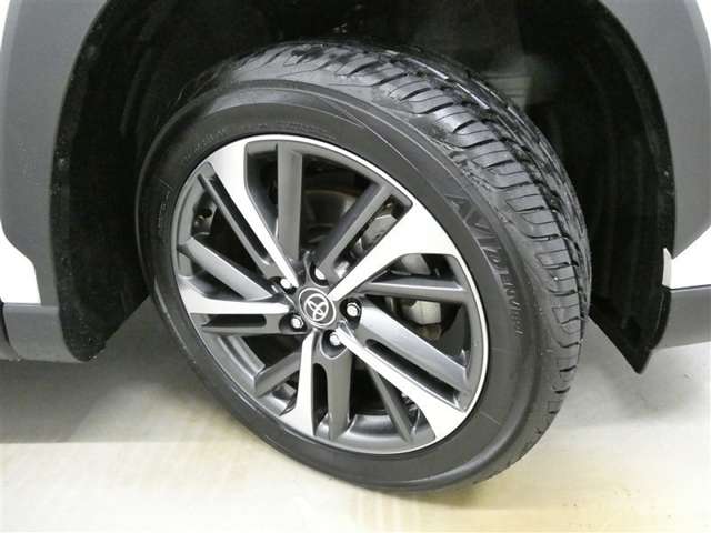 Toyota Corolla Cross 8