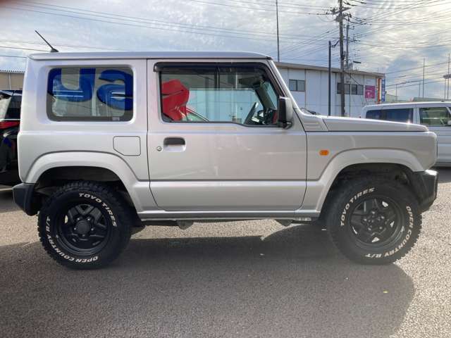 Suzuki Jimny 11