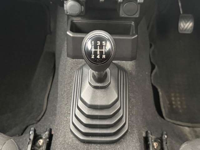 Suzuki Jimny 3