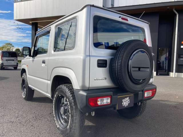 Suzuki Jimny 8