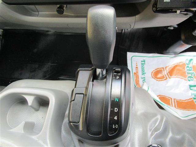 Hino Dutro 12
