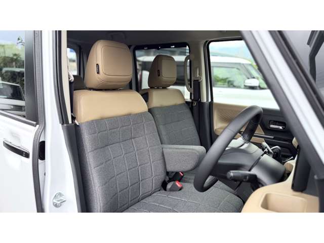Mitsubishi Delica Mini 12