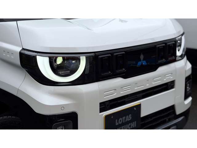 Mitsubishi Delica Mini 8