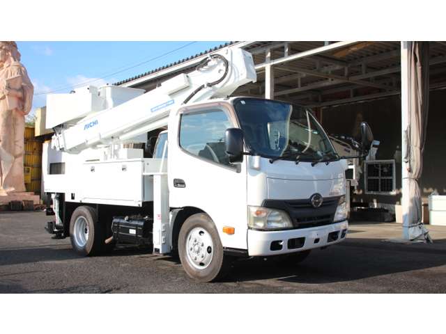Hino Dutro 2