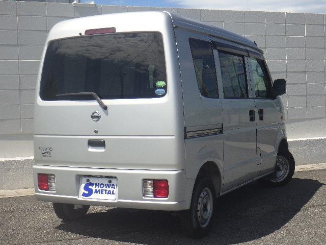 Nissan NV100 Clipper 6
