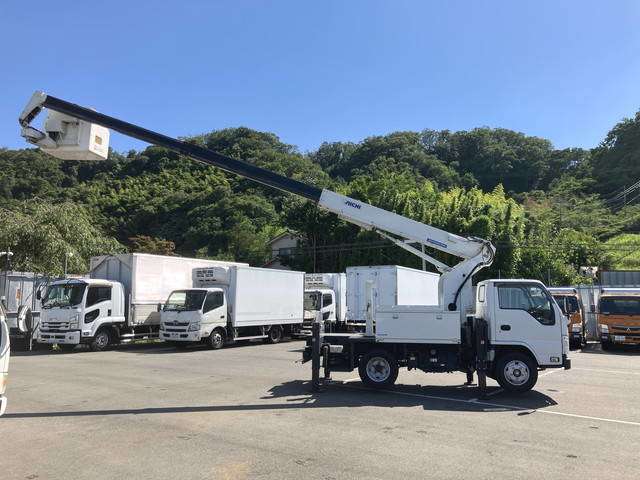 Isuzu Elf 10