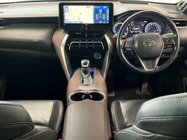 Toyota Harrier 3