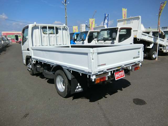 Mitsubishi Fuso Canter 4