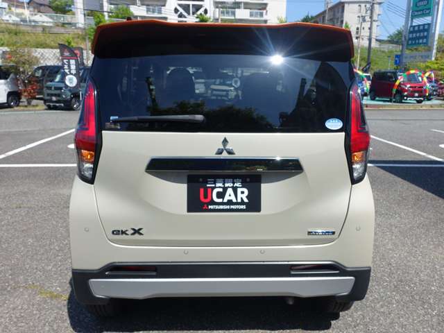Mitsubishi eK X 9