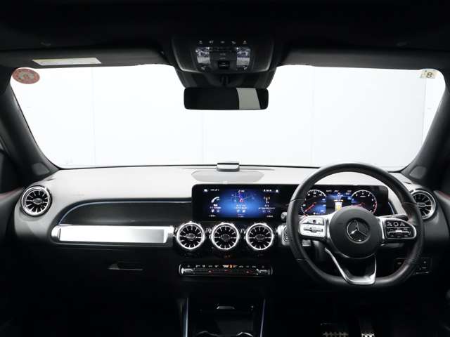 Mercedes-Benz GLB 12