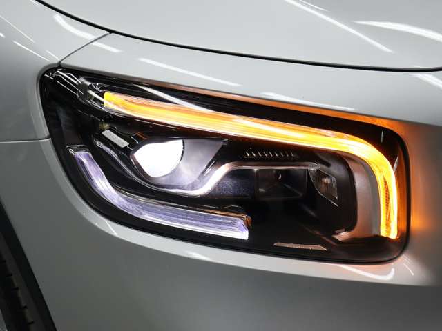 Mercedes-Benz GLB 5