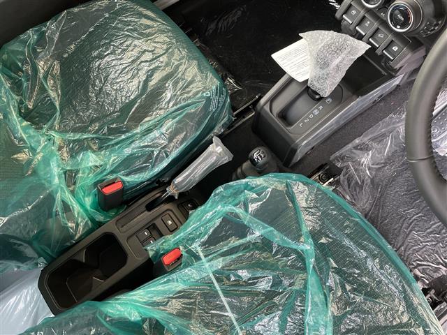 Suzuki Jimny Nomade 9