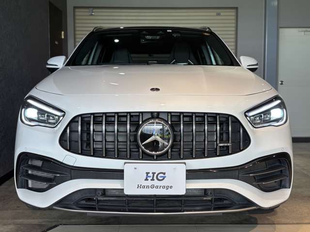 Mercedes-Benz GLA-Class 8