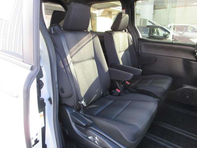 Toyota Voxy 7