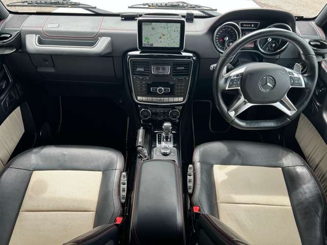 Mercedes-Benz G-Class 4