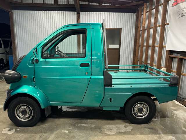 Daihatsu Midget II 8