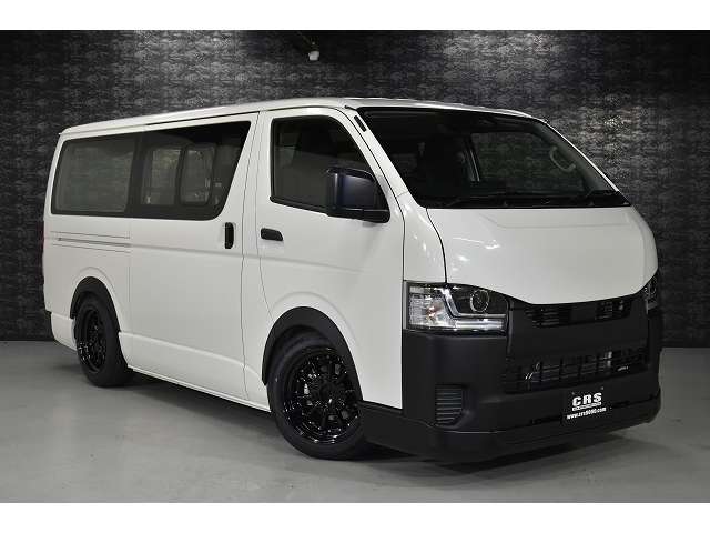 Toyota Hiace Van 9