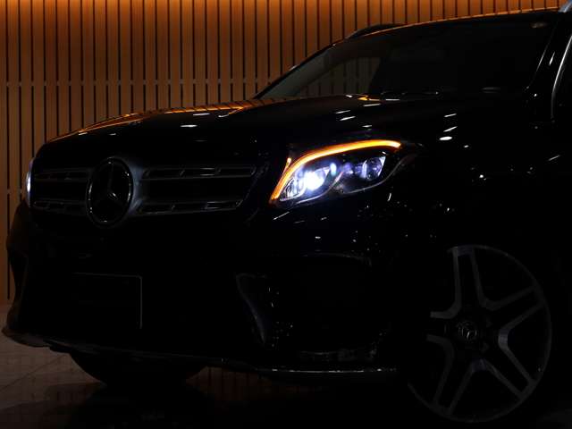 Mercedes-Benz GLS 10