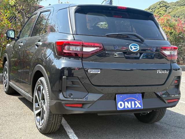 Daihatsu Rocky 11