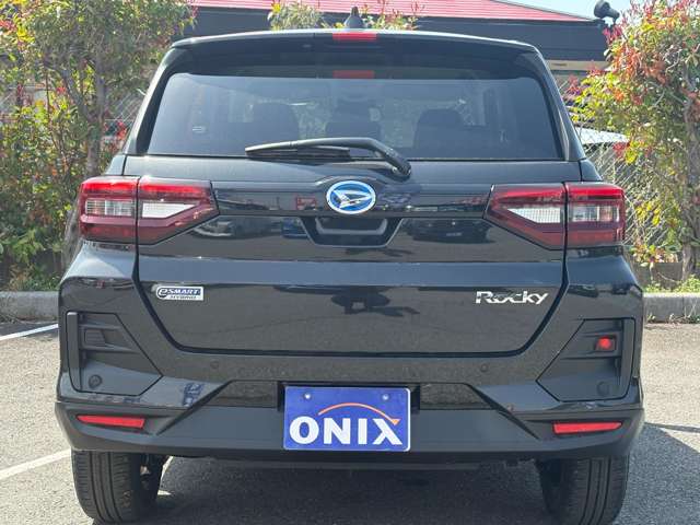 Daihatsu Rocky 12