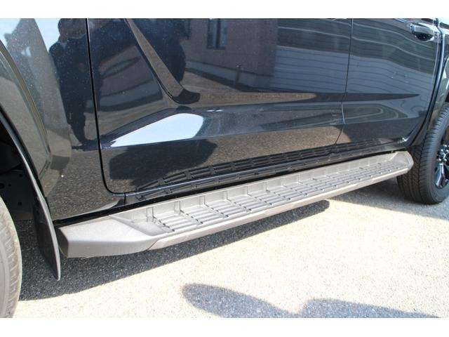 Mitsubishi Triton 12