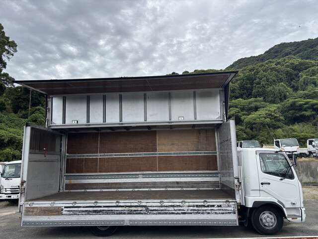Mitsubishi Fuso Fighter 5