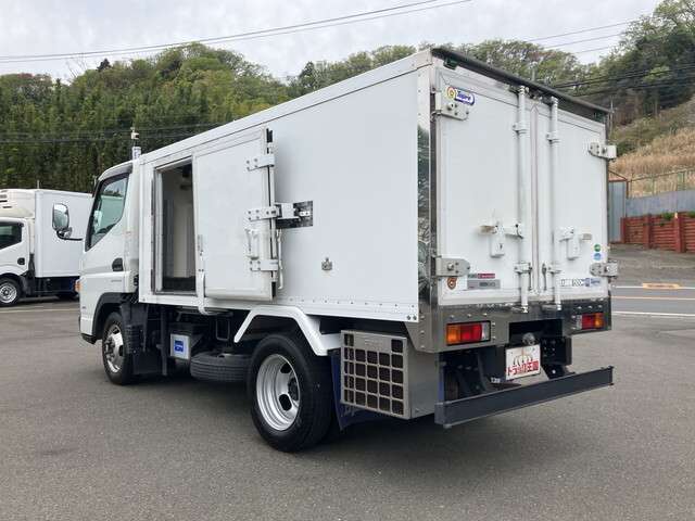 Mitsubishi Fuso Canter 2
