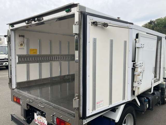 Mitsubishi Fuso Canter 5