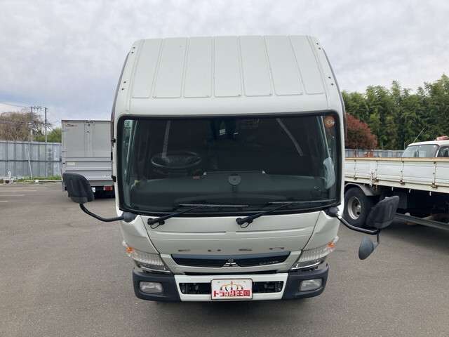 Mitsubishi Fuso Canter 7