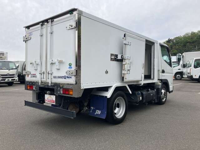 Mitsubishi Fuso Canter 8